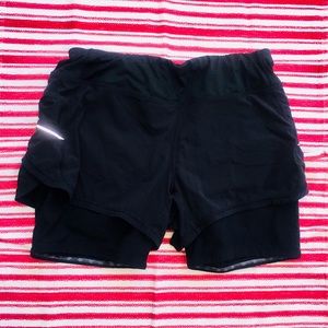 ATHLETA Shorts w/built in spandex